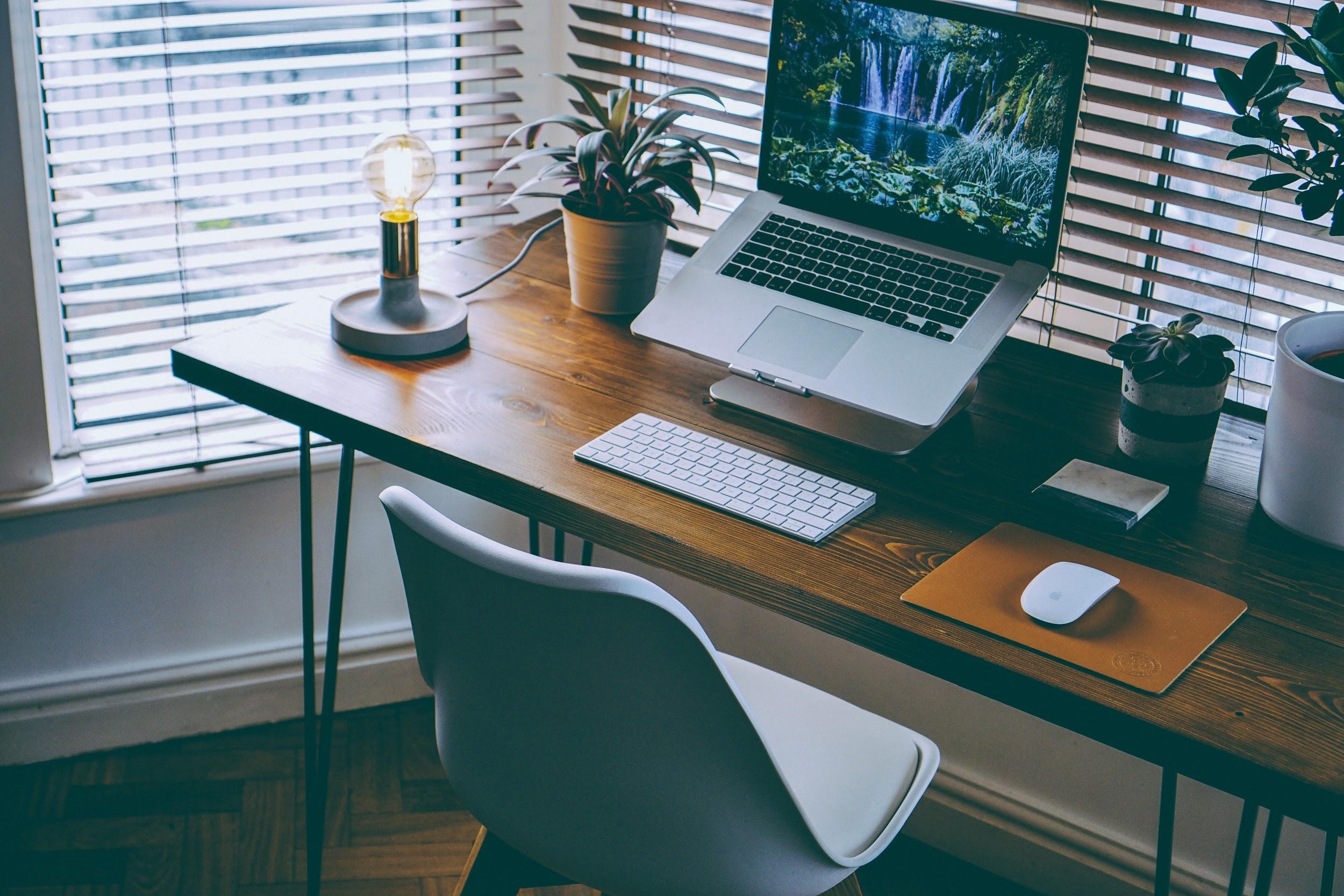 Masturbate desk pic